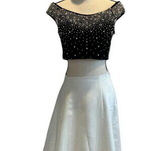 Xscape Black White Beaded 2 Piece Dress Ball Gown Prom